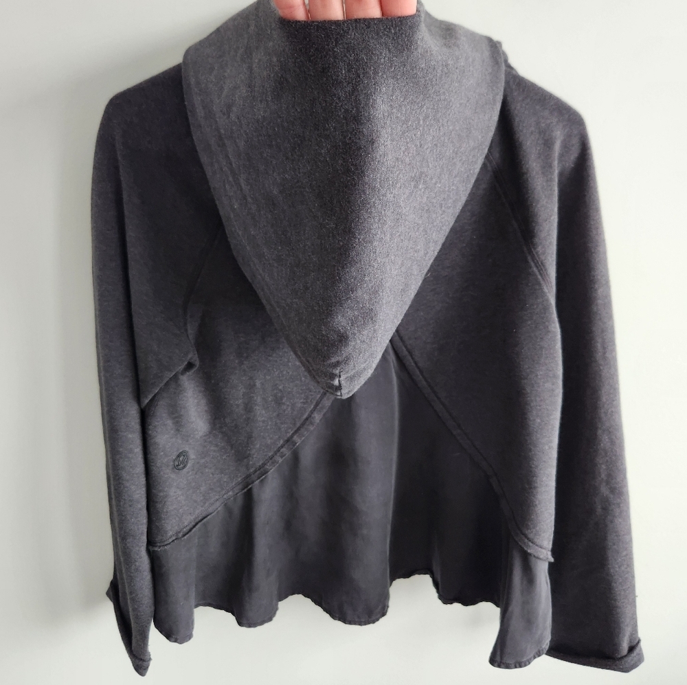 Lululemon Pull Me Over Hoodie Hooded Sweatshirt Heathered Dark Fairy Black Sz M - Picture 3 of 10